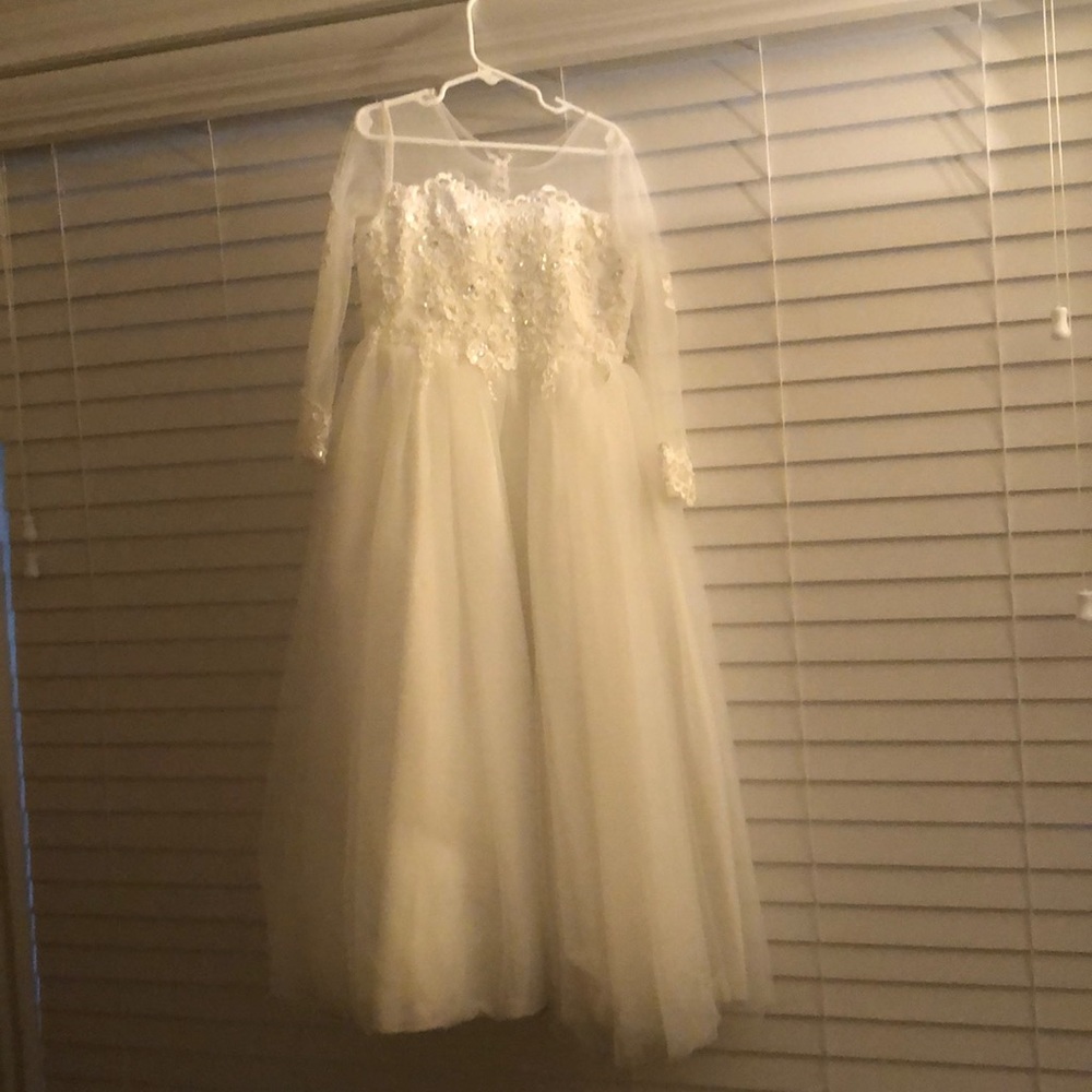Flower girl or communion dress.